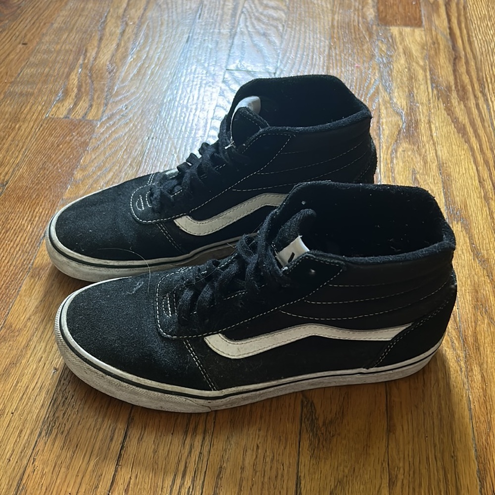 vans - Picture 2 of 3